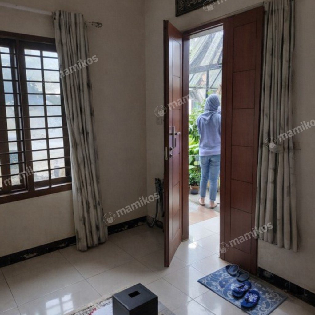 Rumah Sertifikat SHM 4 Kamar Tidur 3 Kamar Mandi Rawamangun Jakarta Timur - Photo 5