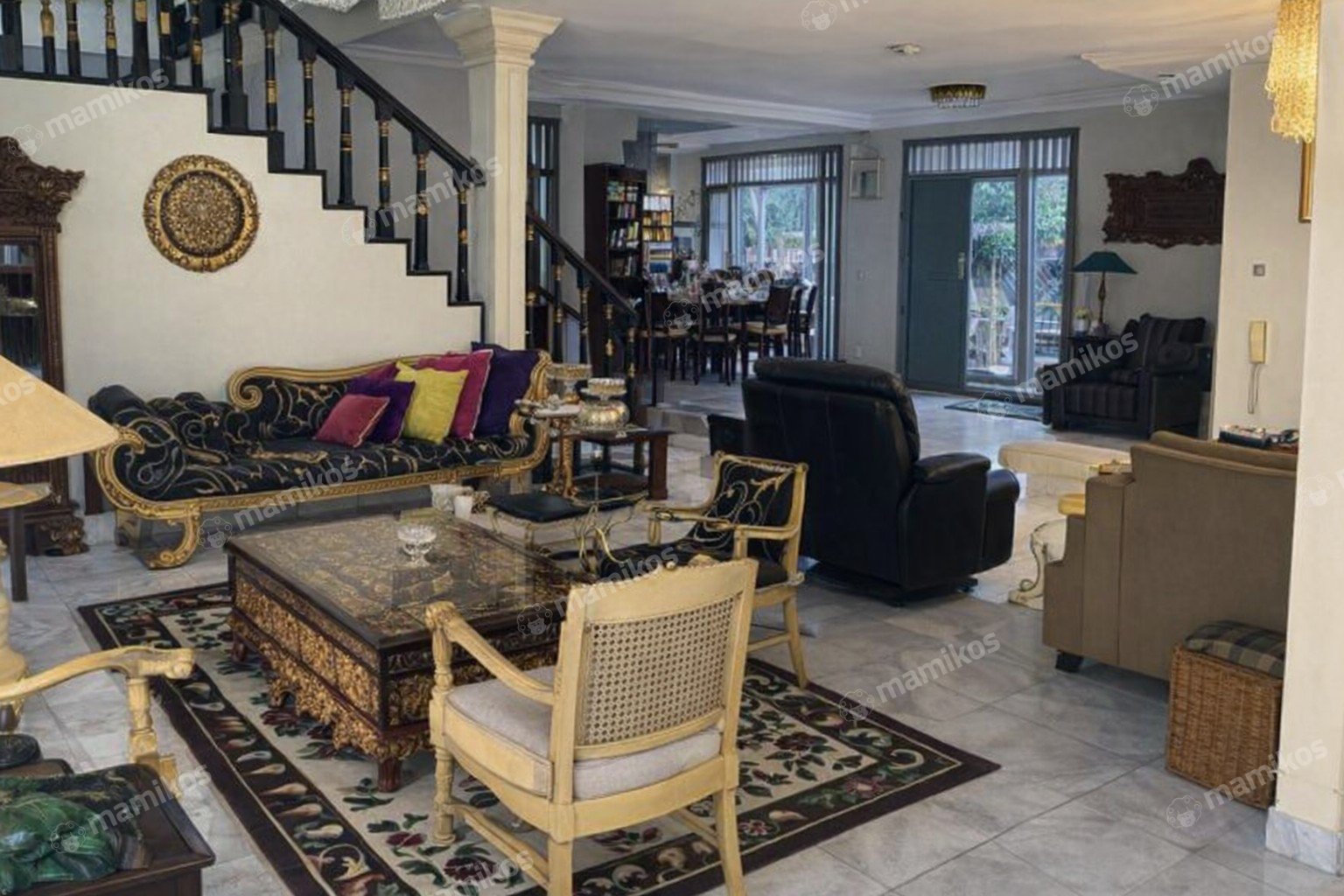 Rumah Sertifikat SHM 6 Kamar Tidur 4 Kamar Mandi Kuningan Jakarta Selatan