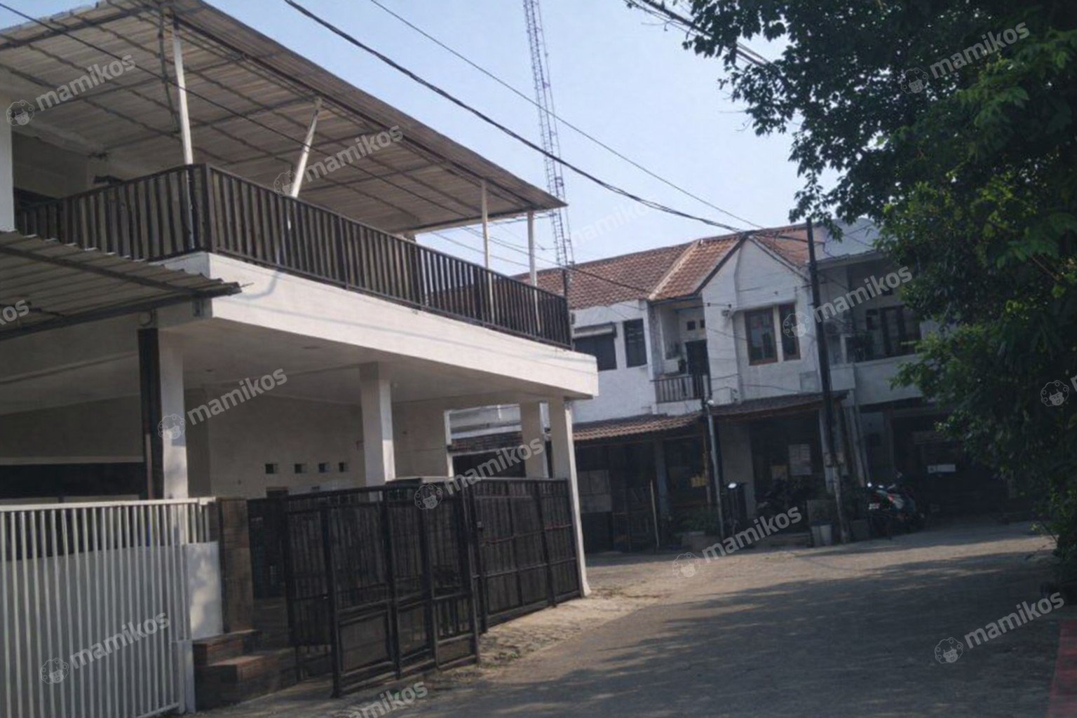Rumah Sertifikat SHM 3 Kamar Tidur 2 Kamar Mandi Taman Palem Jakarta Barat - Photo 3