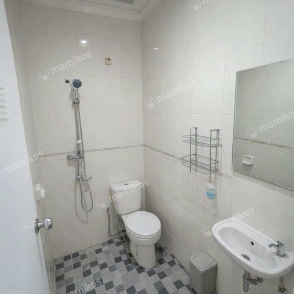 Rumah Sertifikat SHM 3 Kamar Tidur 2 Kamar Mandi Citra Grand Jakarta Timur - Photo 4
