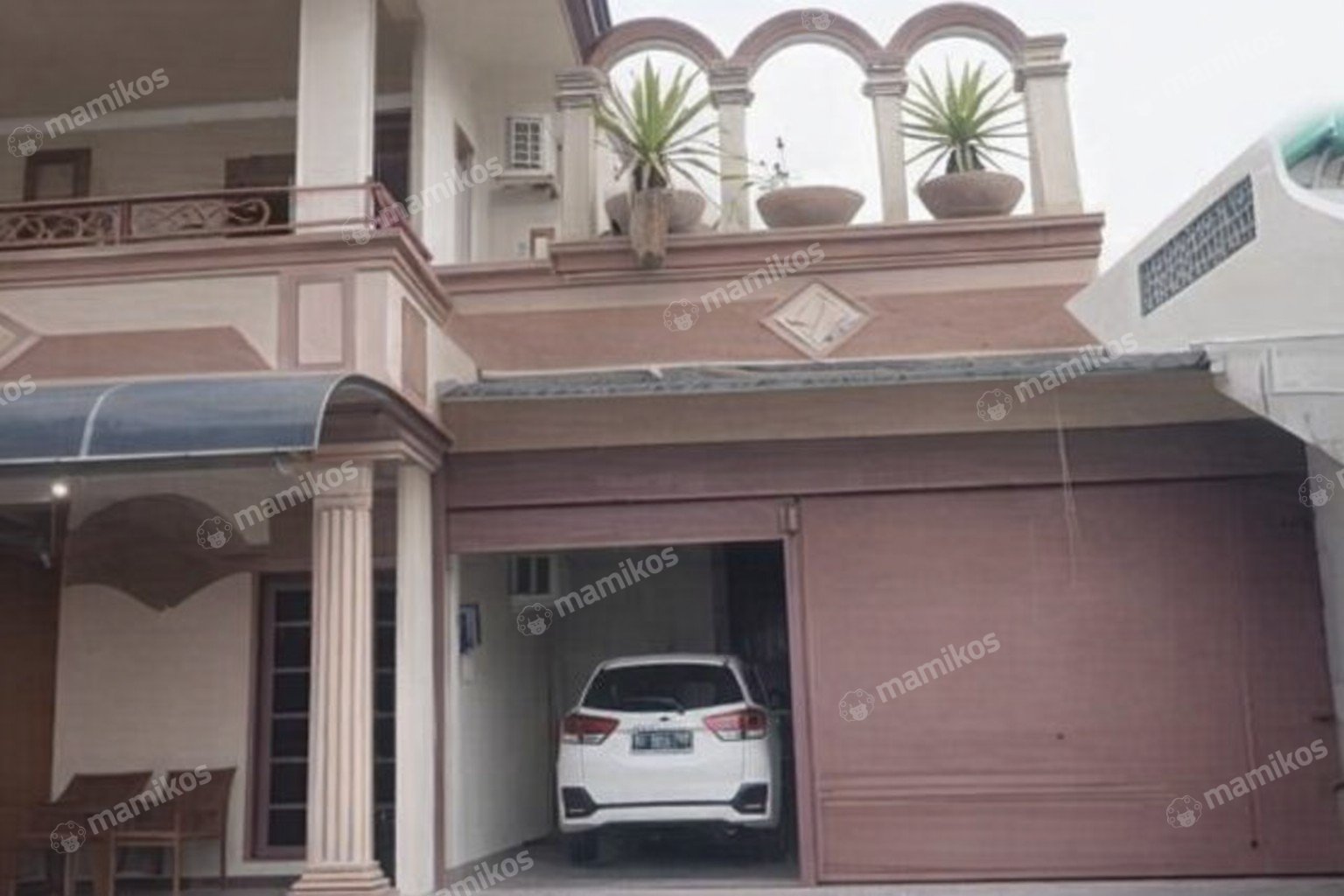 Rumah Sertifikat SHM 8 Kamar Tidur 4 Kamar Mandi Bintaro Jakarta Selatan