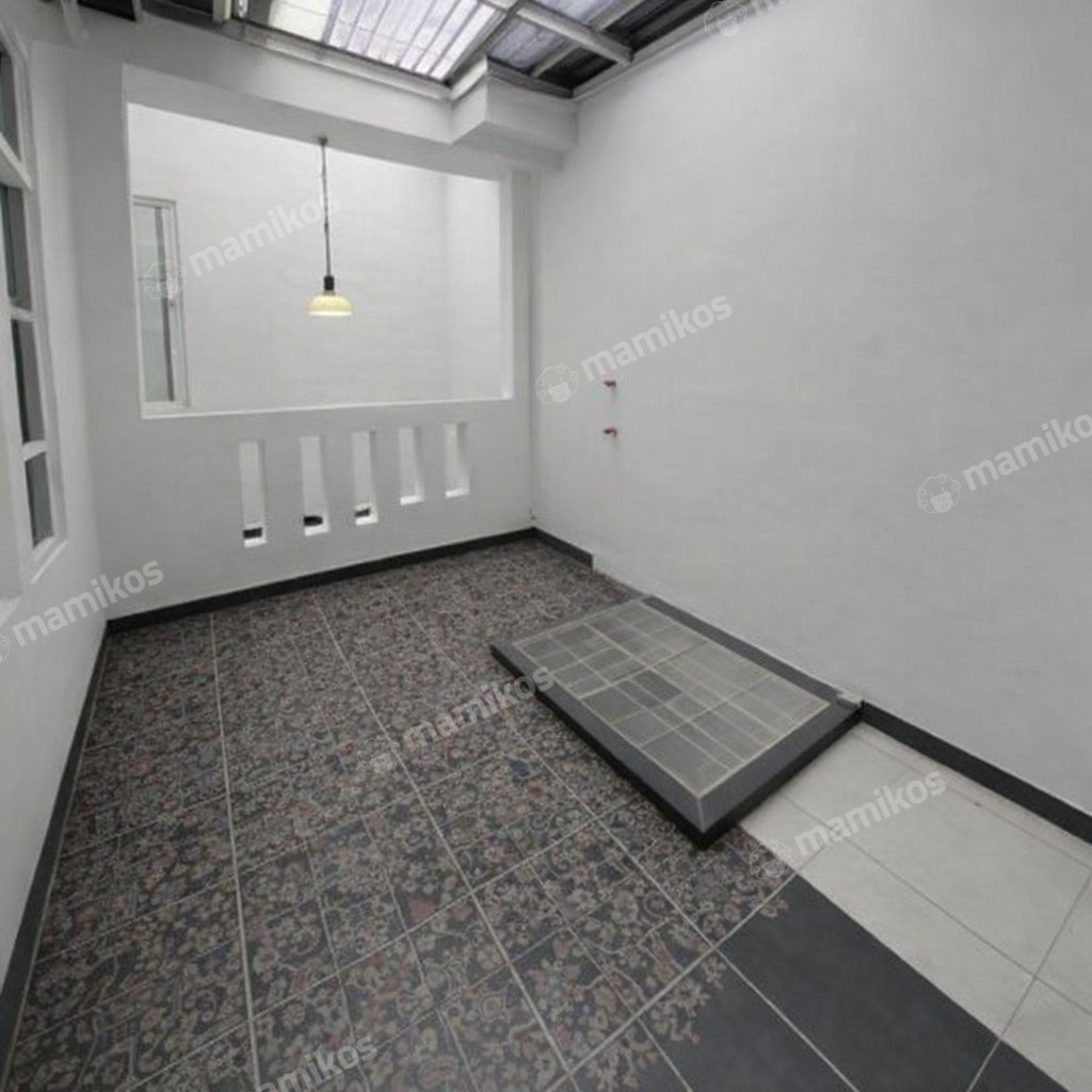Rumah Sertifikat SHM 3 Kamar Tidur 3 Kamar Mandi Pondok Bambu Jakarta Timur - Photo 5