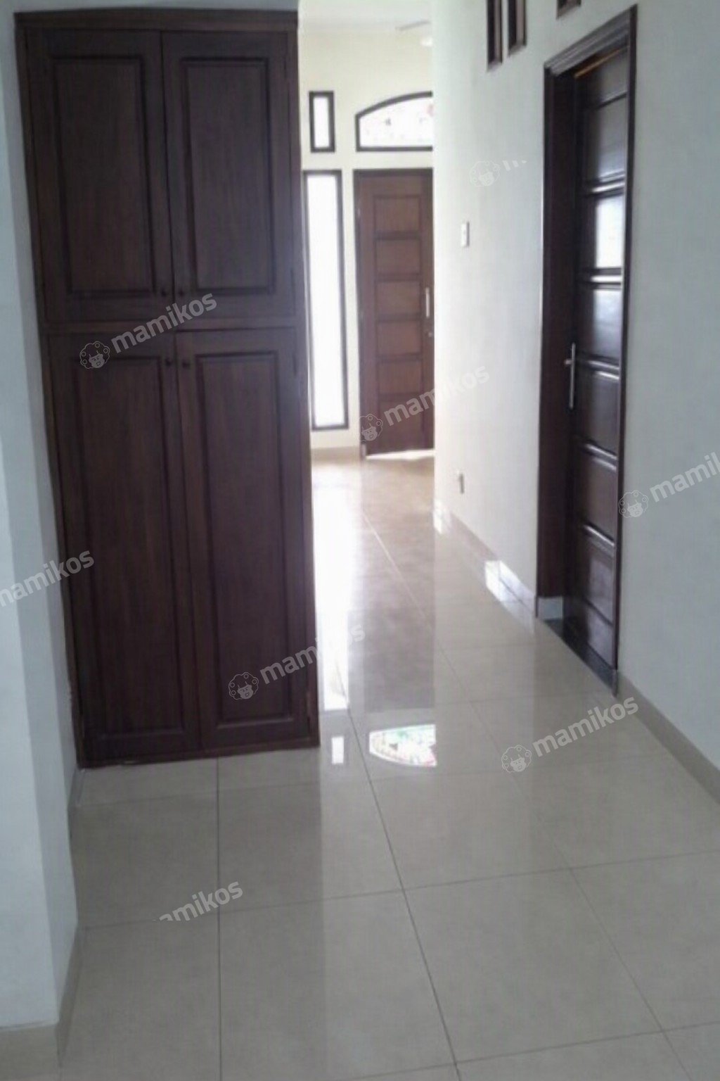 Rumah Sertifikat SHM 3 Kamar Tidur 3 Kamar Mandi Sunter Jakarta Utara - Photo 2