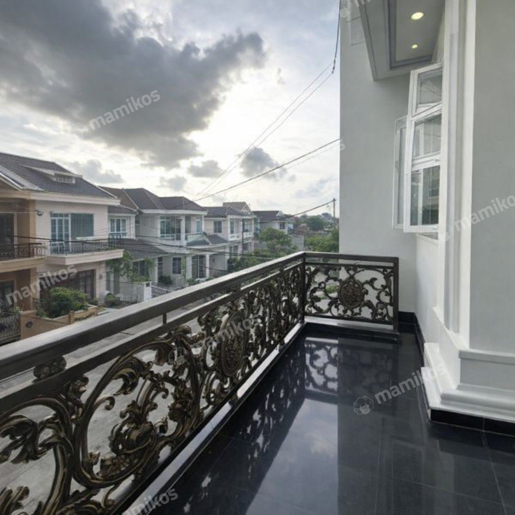 Rumah Sertifikat SHM 5 Kamar Tidur 4 Kamar Mandi Taman Palem Jakarta Barat - Photo 5