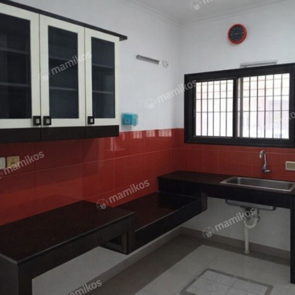 Rumah Sertifikat SHM 4 Kamar Tidur 4 Kamar Mandi Duri Kepa Jakarta Barat - Photo 3