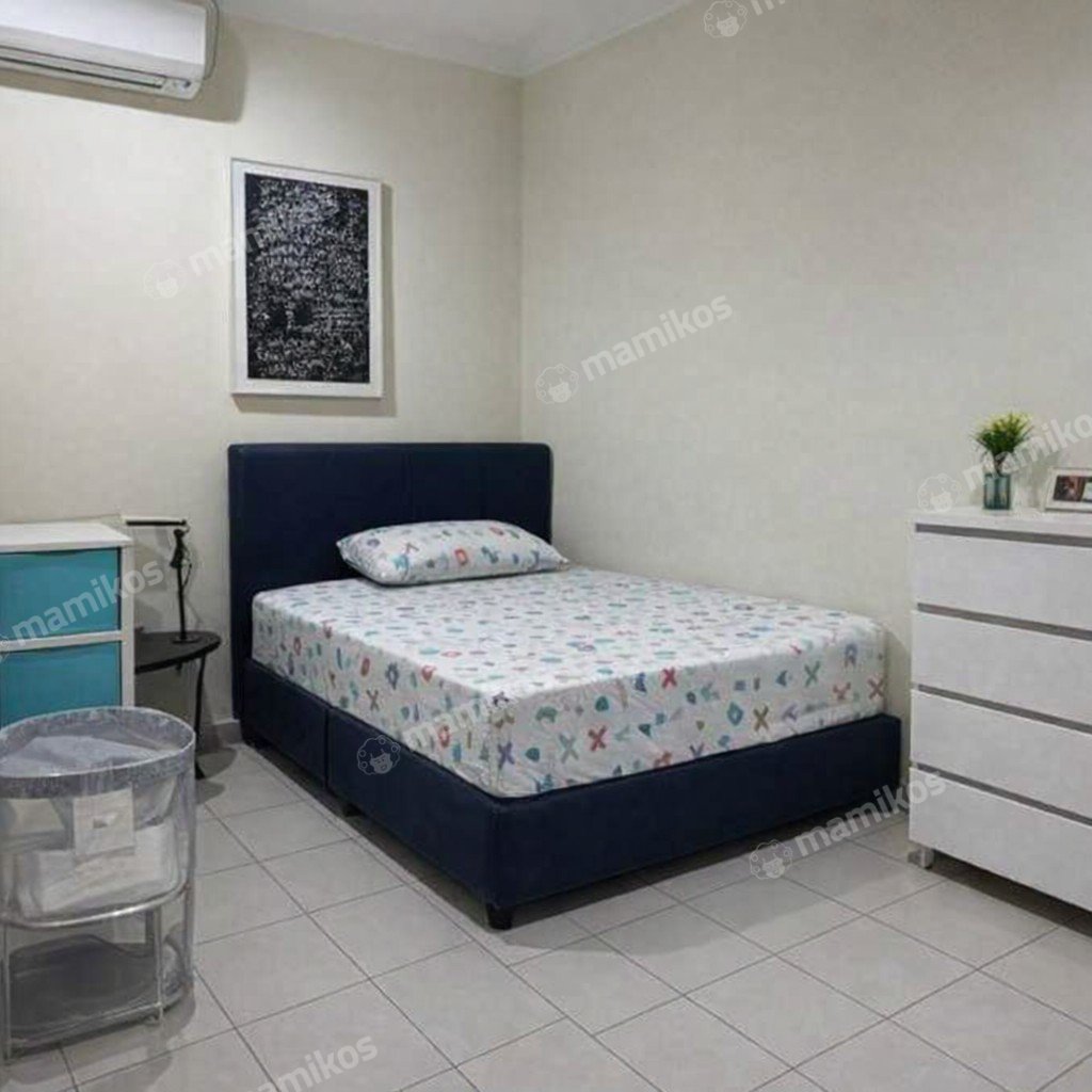 Rumah Sertifikat SHM 5 Kamar Tidur 3 Kamar Mandi Permata Buana Jakarta Barat - Photo 2
