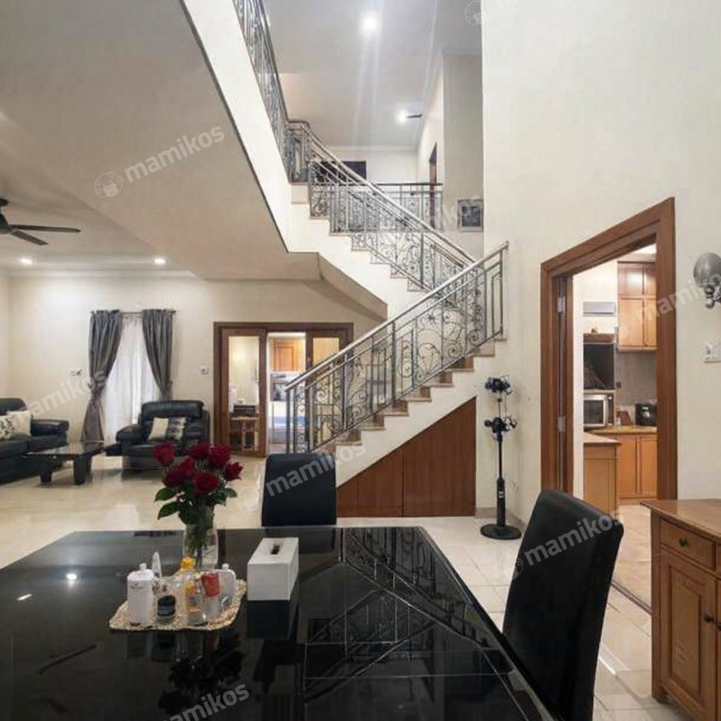 Rumah Sertifikat SHM 5 Kamar Tidur 3 Kamar Mandi Permata Buana Jakarta Barat - Photo 5