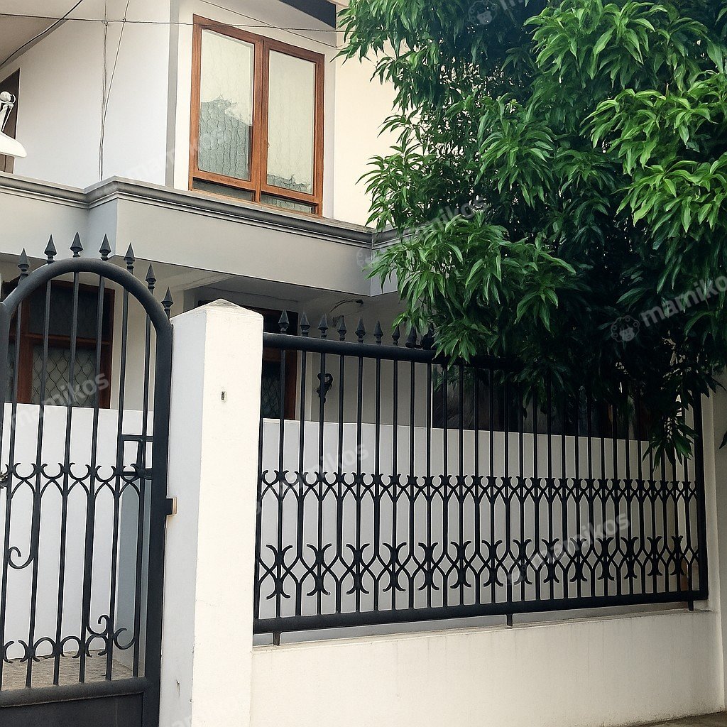 Rumah Sertifikat SHM 7 Kamar Tidur 4 Kamar Mandi Meruya Jakarta Barat