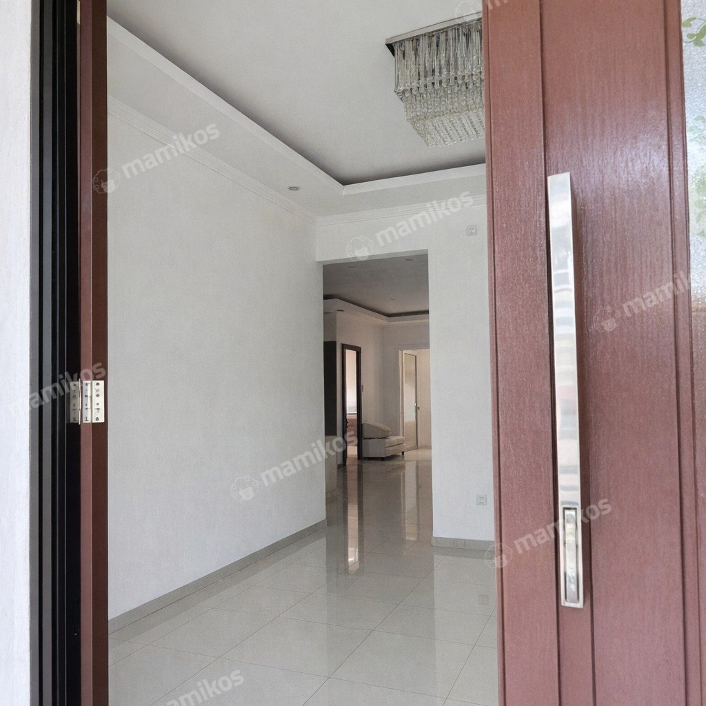Rumah Sertifikat SHM 5 Kamar Tidur 4 Kamar Mandi Citra Grand Jakarta Timur - Photo 5