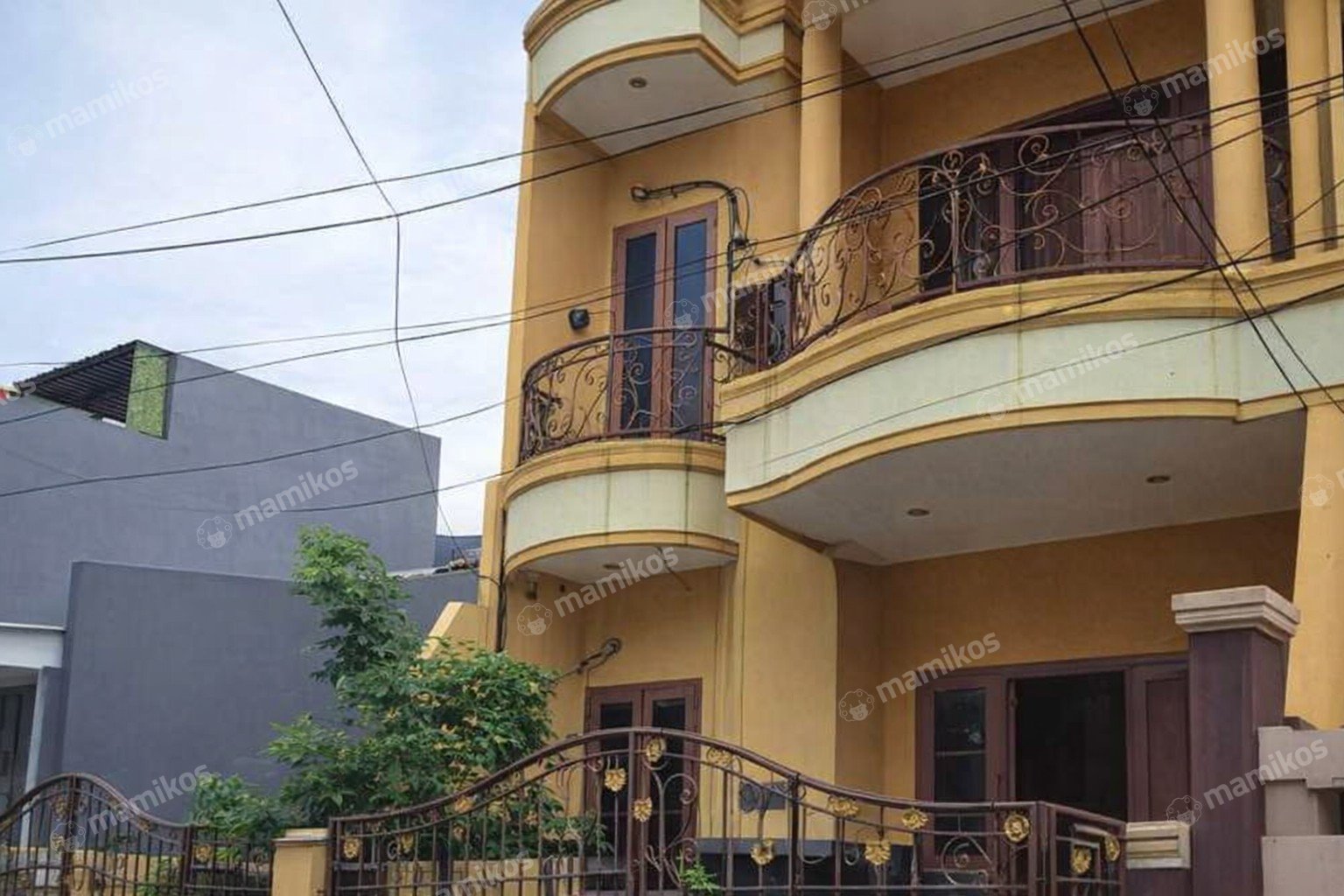 Rumah Sertifikat SHM 4 Kamar Tidur 2 Kamar Mandi Bojong Indah Jakarta Barat