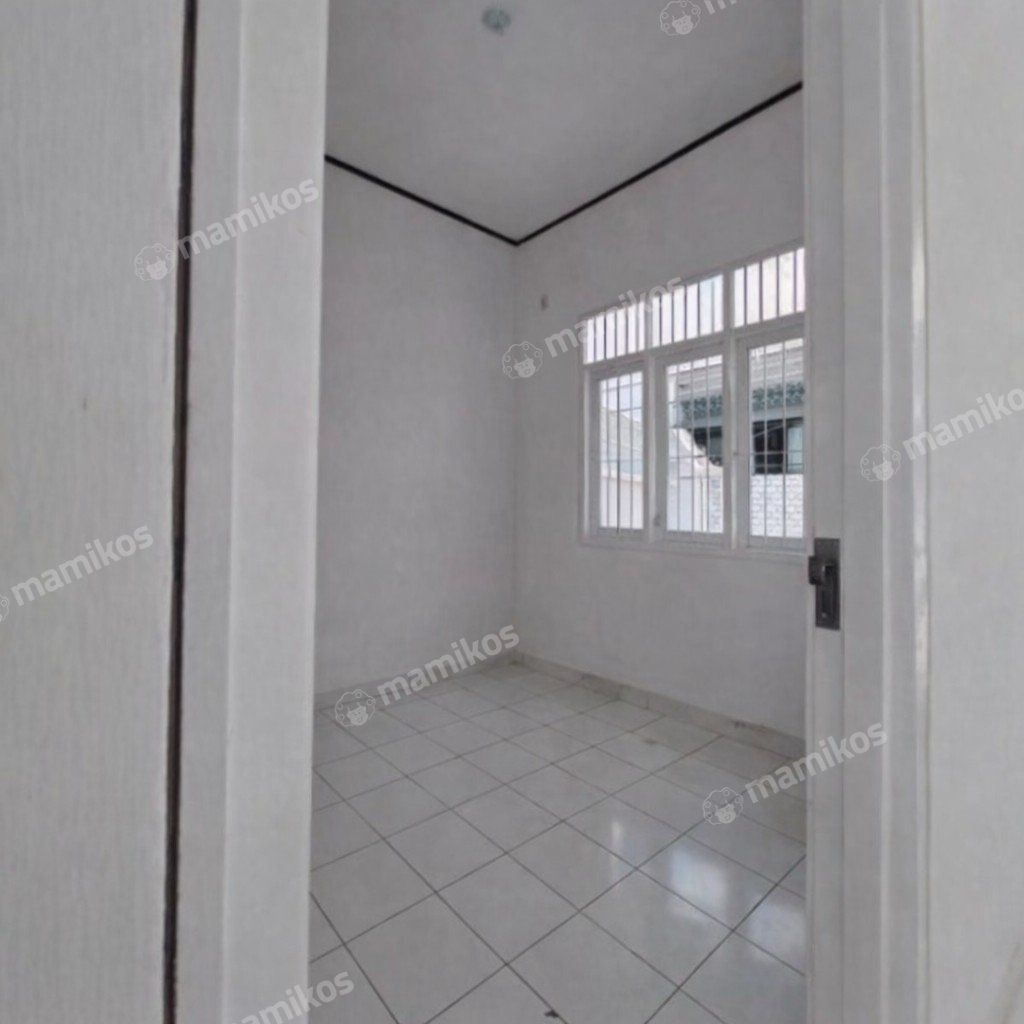 Rumah Sertifikat SHM 3 Kamar Tidur 1 Kamar Mandi Pondok Kelapa Jakarta Timur - Photo 5