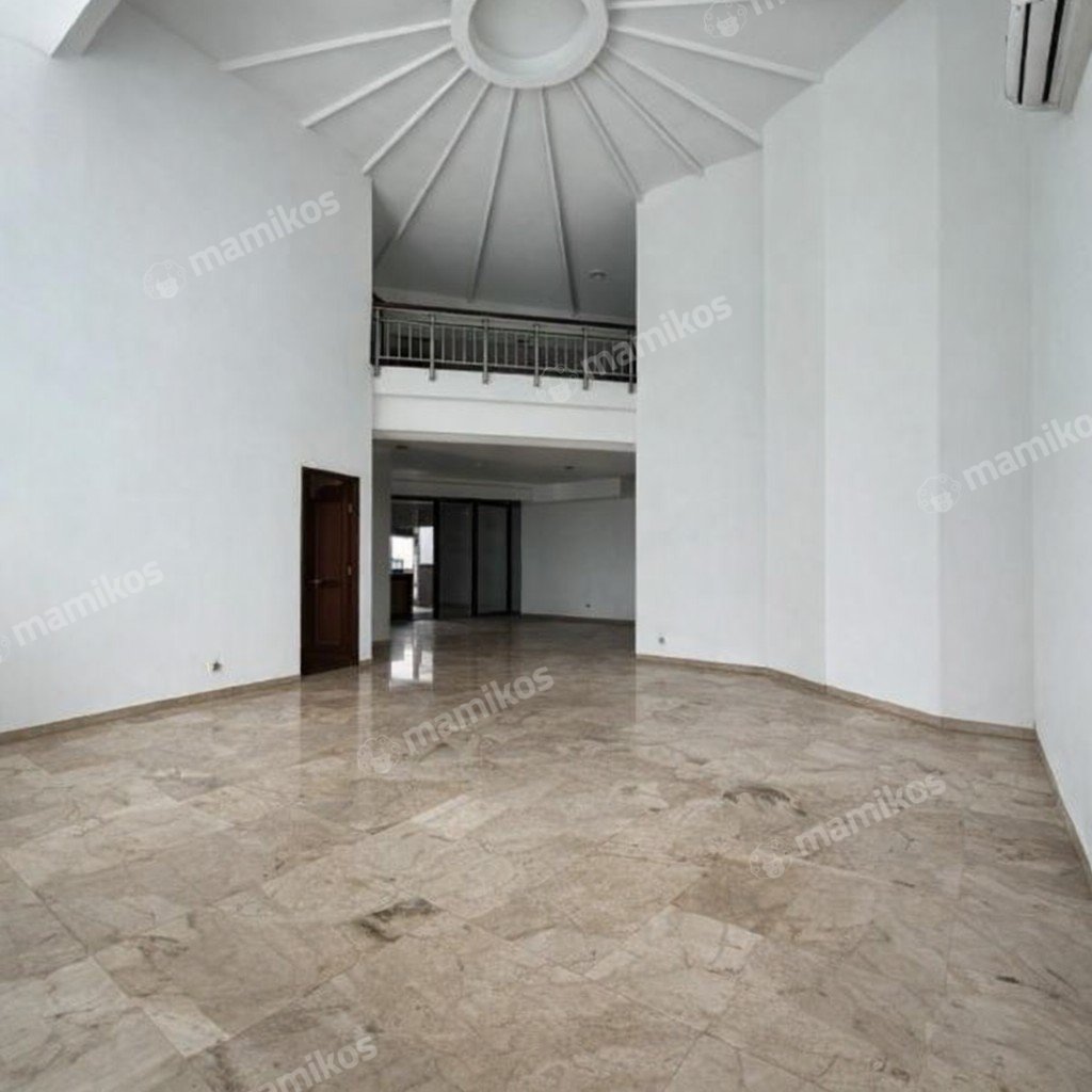 Rumah Sertifikat SHM 4 Kamar Tidur 4 Kamar Mandi Senopati Jakarta Selatan - Photo 2