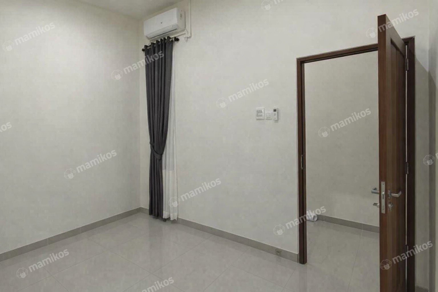 Rumah Sertifikat SHM 5 Kamar Tidur 3 Kamar Mandi Tanjung Duren Jakarta Barat - Photo 4