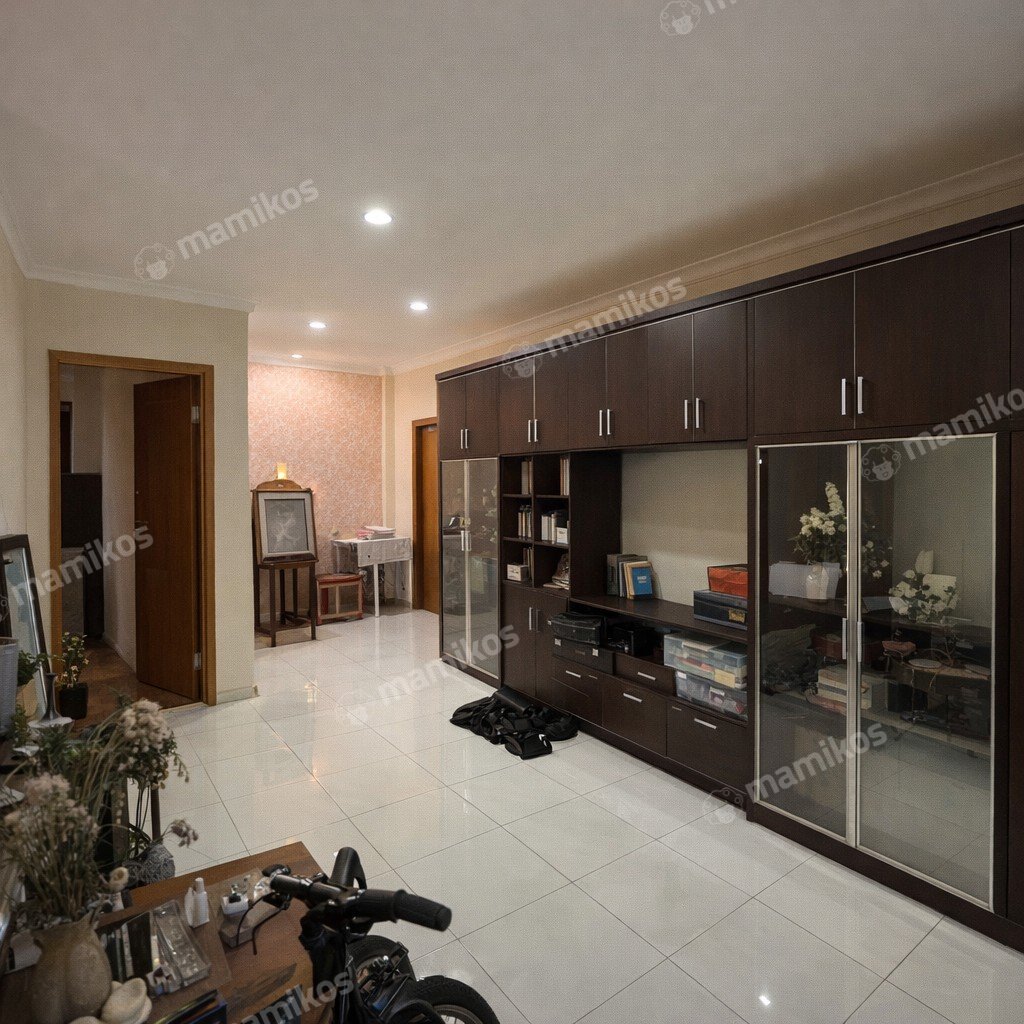 Rumah Sertifikat SHM 4 Kamar Tidur 3 Kamar Mandi Pondok Indah Jakarta Selatan - Photo 5
