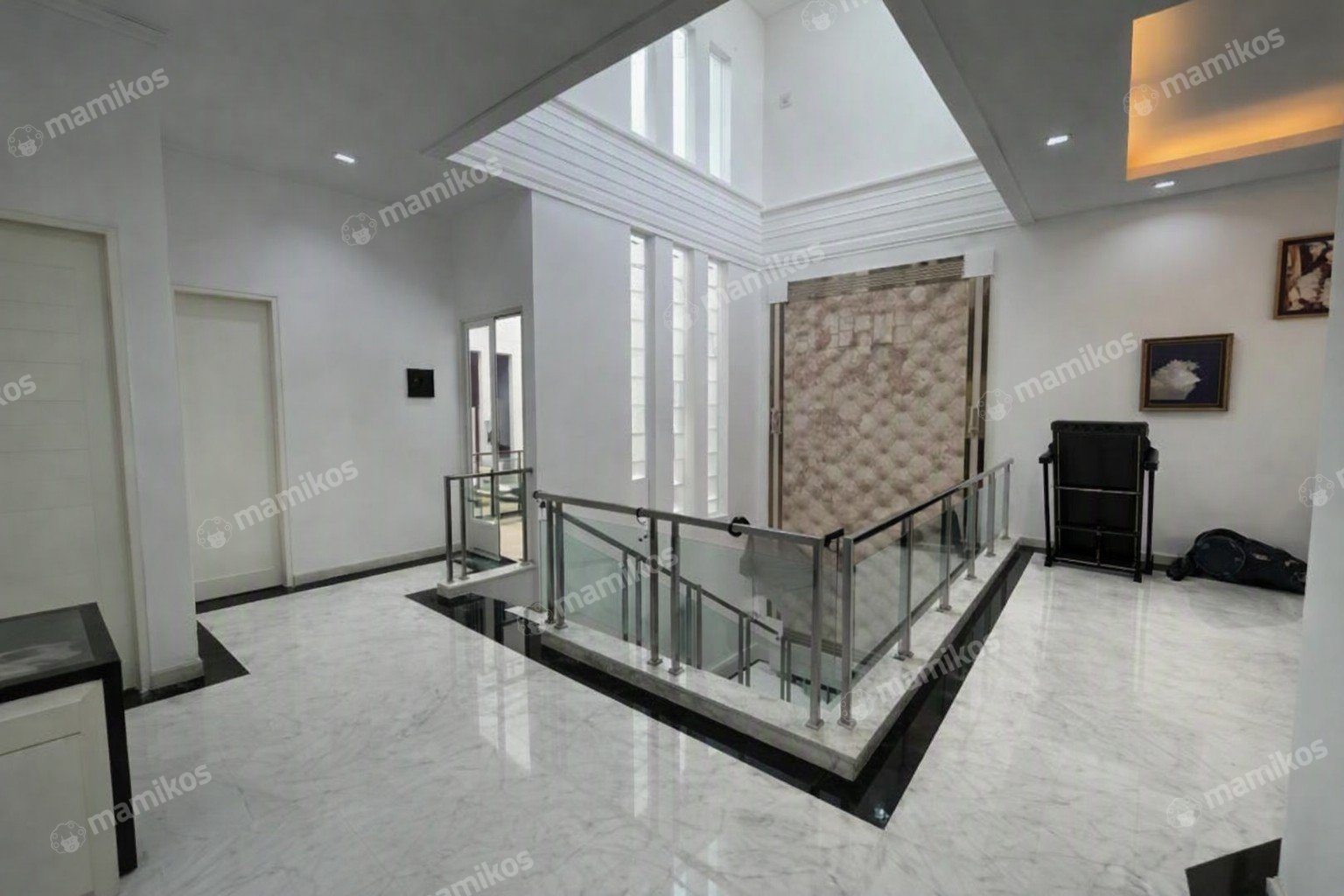 Rumah Sertifikat SHM 4 Kamar Tidur 4 Kamar Mandi Kelapa Gading Jakarta Utara - Photo 5