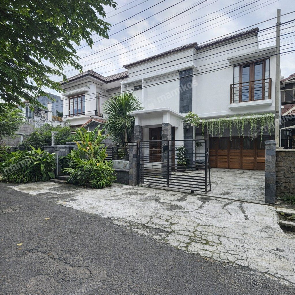 Rumah Sertifikat SHM 6 Kamar Tidur 6 Kamar Mandi Gandaria Jakarta Selatan - Photo 2