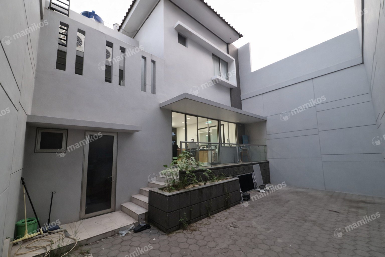 Rumah Sertifikat HGB 4 Kamar Tidur 2 Kamar Mandi Golf Island Jakarta Utara - Photo 5