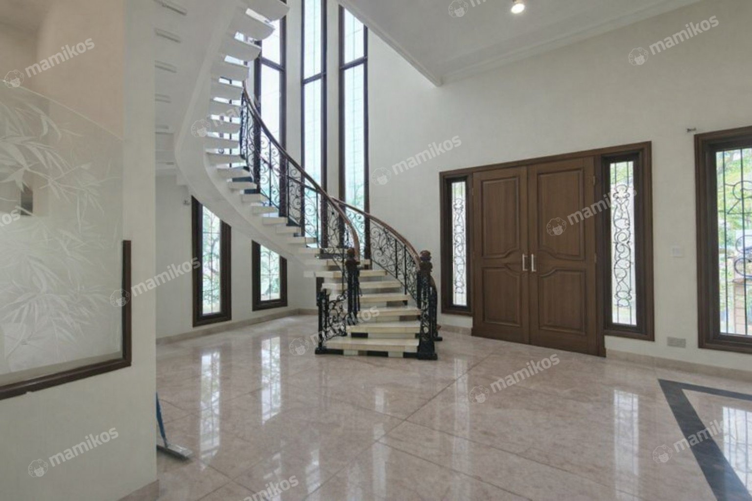 Rumah Sertifikat SHM 7 Kamar Tidur 6 Kamar Mandi Kelapa Gading Jakarta Utara