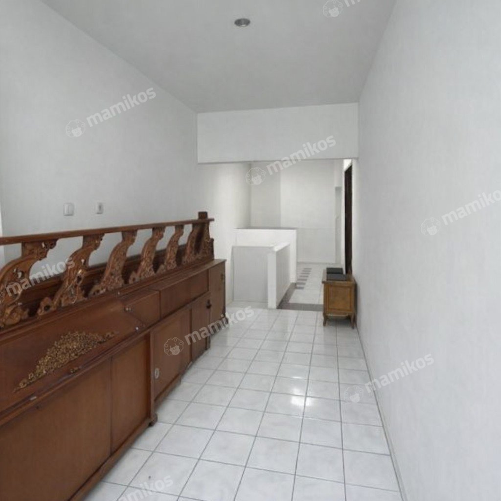 Rumah Sertifikat SHM 3 Kamar Tidur 4 Kamar Mandi Lebak Bulus Jakarta Selatan - Photo 2