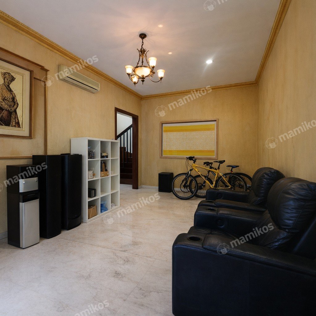 Rumah 6 Kamar Tidur 4 Kamar Mandi 2 Lantai Sunter Jakarta Utara - Photo 2