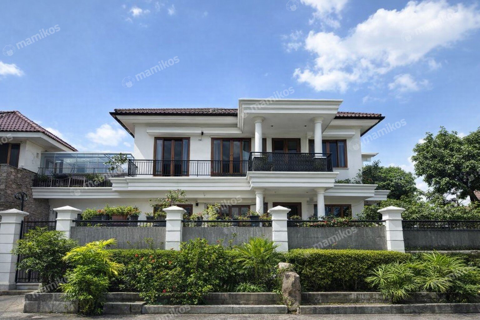 Rumah Sertifikat SHM 7 Kamar Tidur 5 Kamar Mandi Kayu Putih Jakarta Timur