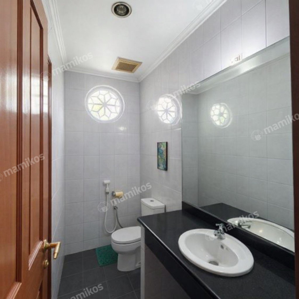 Rumah Sertifikat SHM 7 Kamar Tidur 5 Kamar Mandi Kayu Putih Jakarta Timur - Photo 3