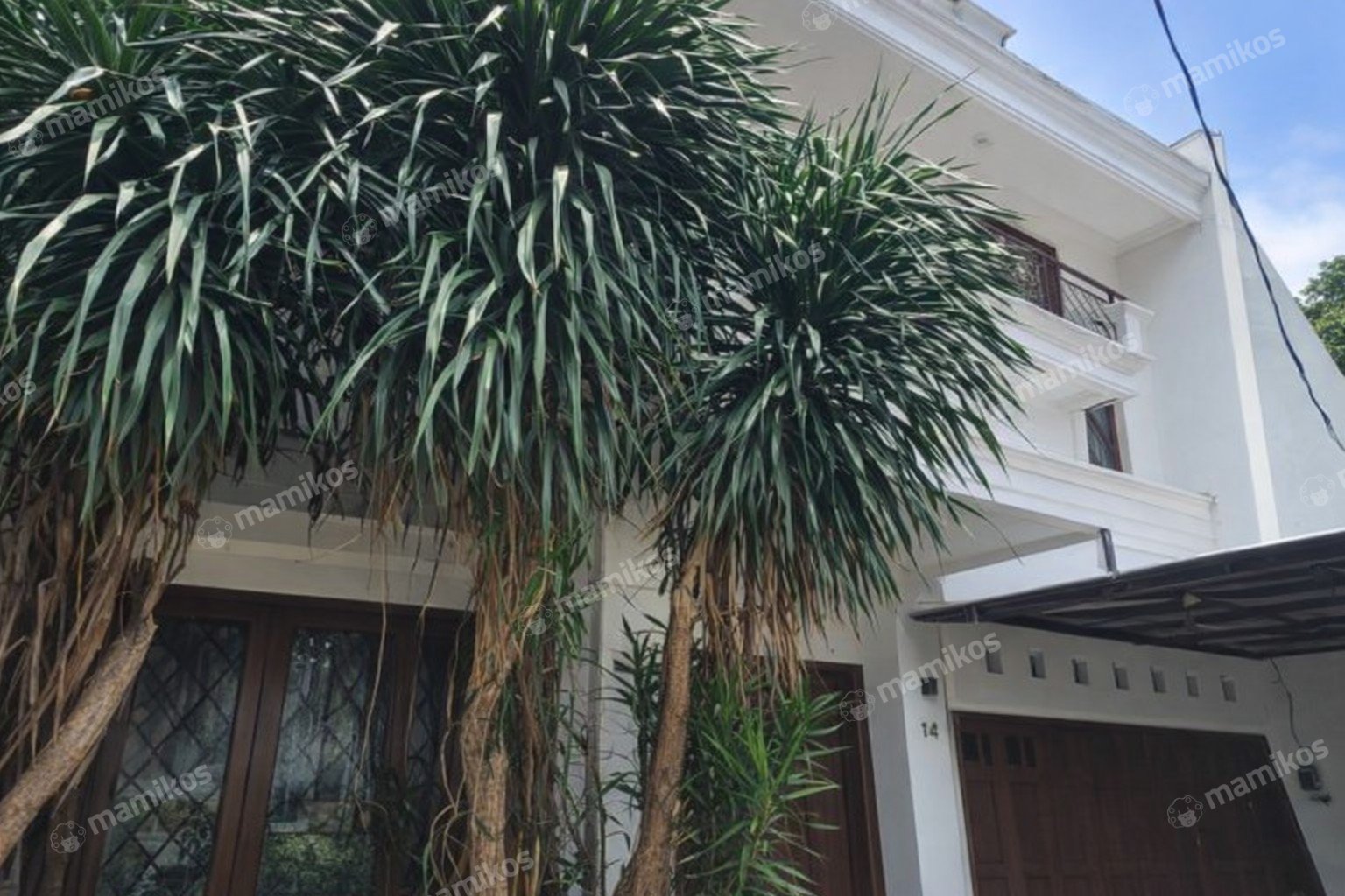 Rumah Sertifikat SHM 4 Kamar Tidur 3 Kamar Mandi Gandaria Jakarta Selatan