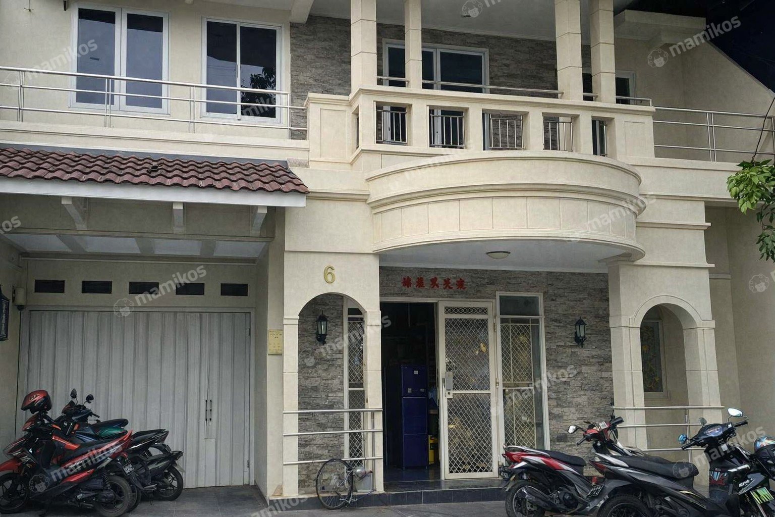 Rumah Sertifikat SHM 5 Kamar Tidur 4 Kamar Mandi Pantai Indah Kapuk Jakarta Utara