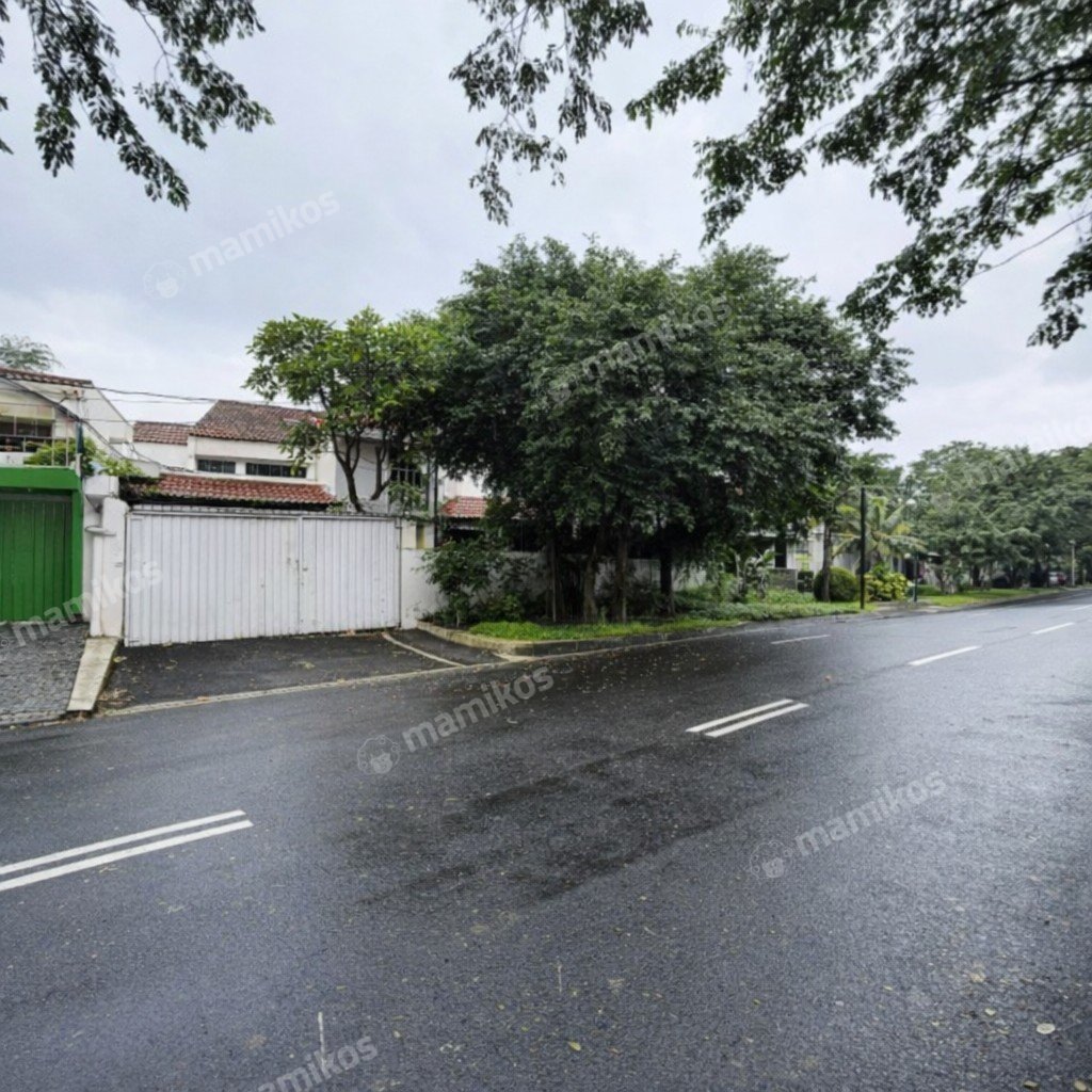 Rumah Sertifikat SHM 8 Kamar Tidur 6 Kamar Mandi Pondok Indah Jakarta Selatan - Photo 2
