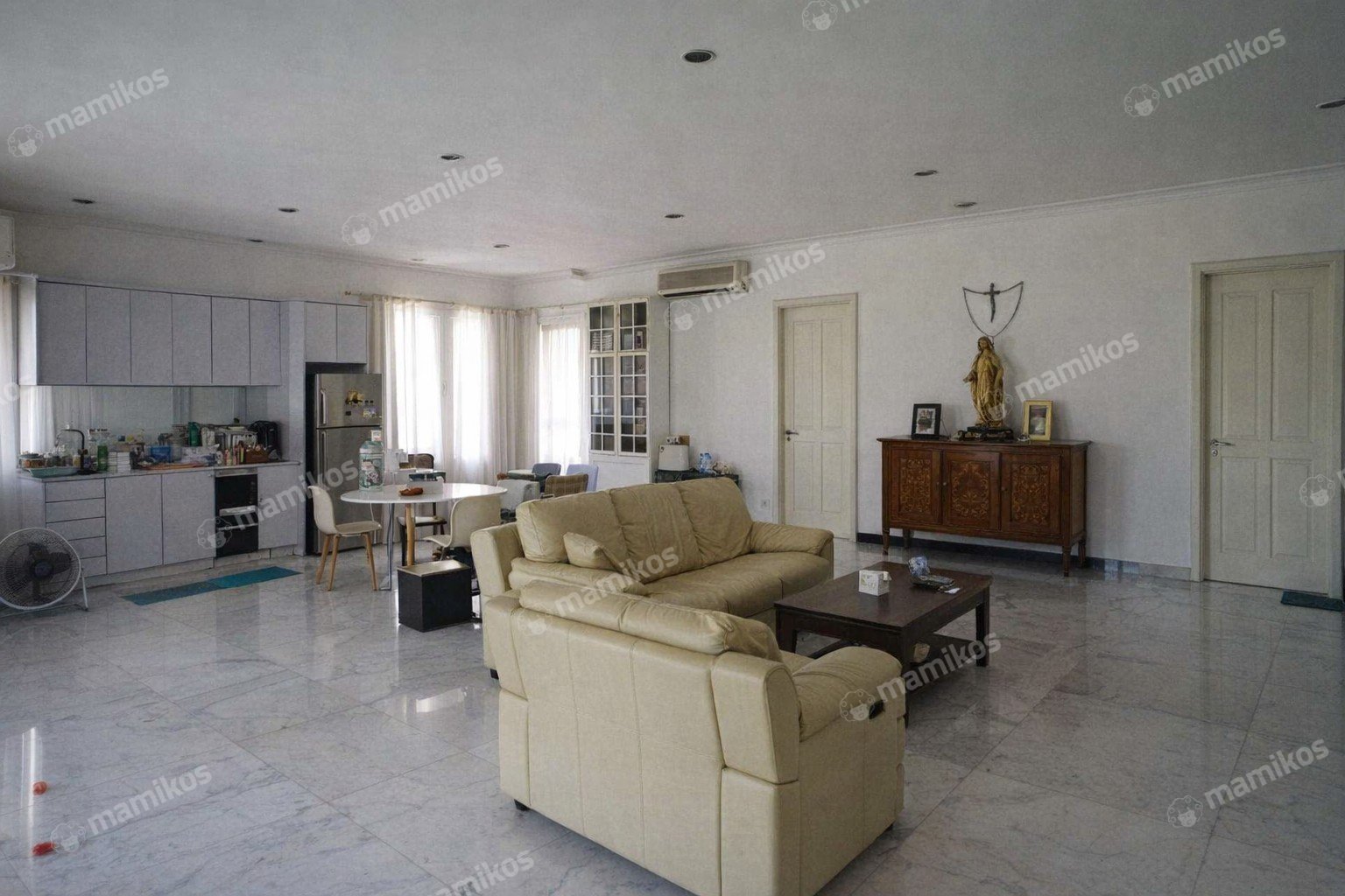 Rumah Sertifikat SHM 4 Kamar Tidur 5 Kamar Mandi Intercon Jakarta Barat - Photo 4