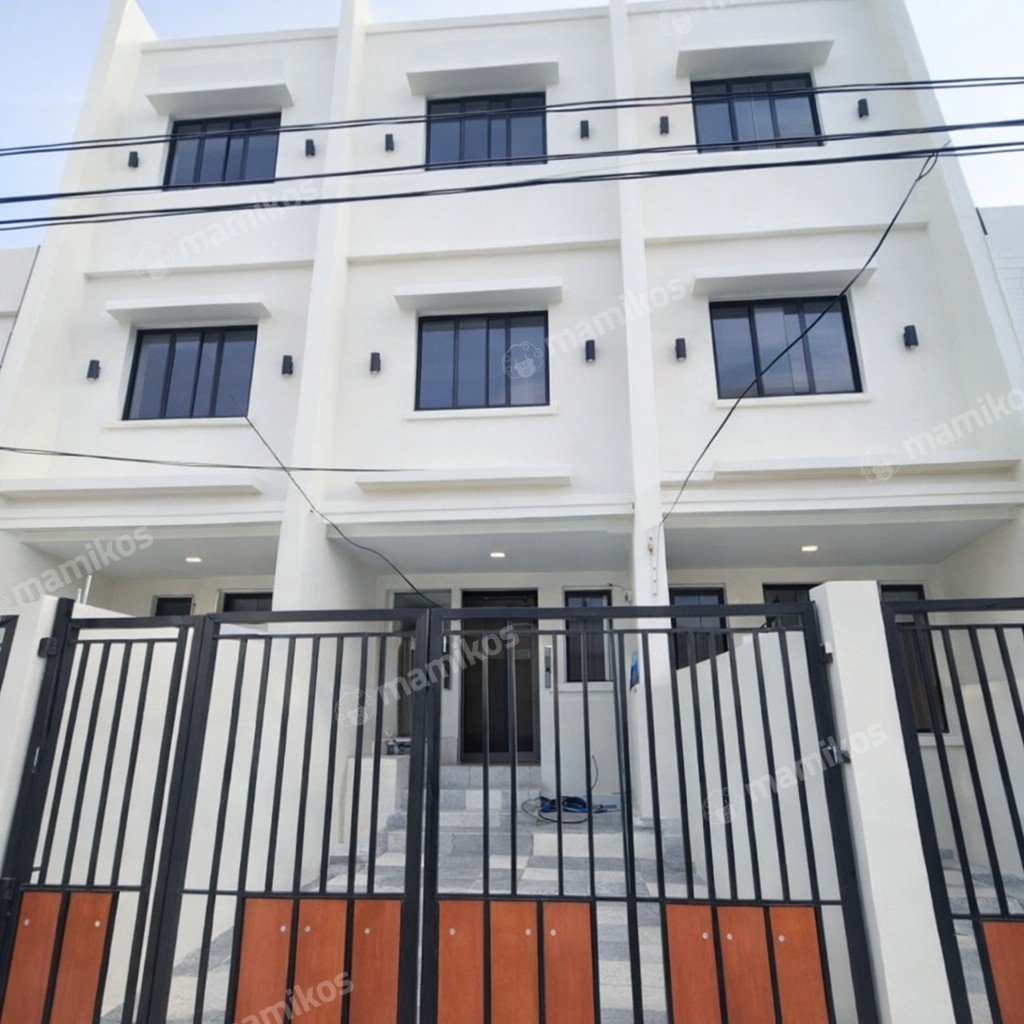 Rumah Sertifikat SHM 3 Kamar Tidur 3 Kamar Mandi Taman Ratu Jakarta Barat - Photo 2