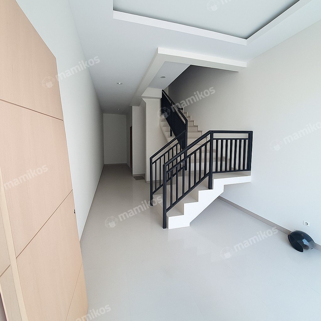 Rumah Sertifikat SHM 3 Kamar Tidur 3 Kamar Mandi Taman Ratu Jakarta Barat - Photo 5