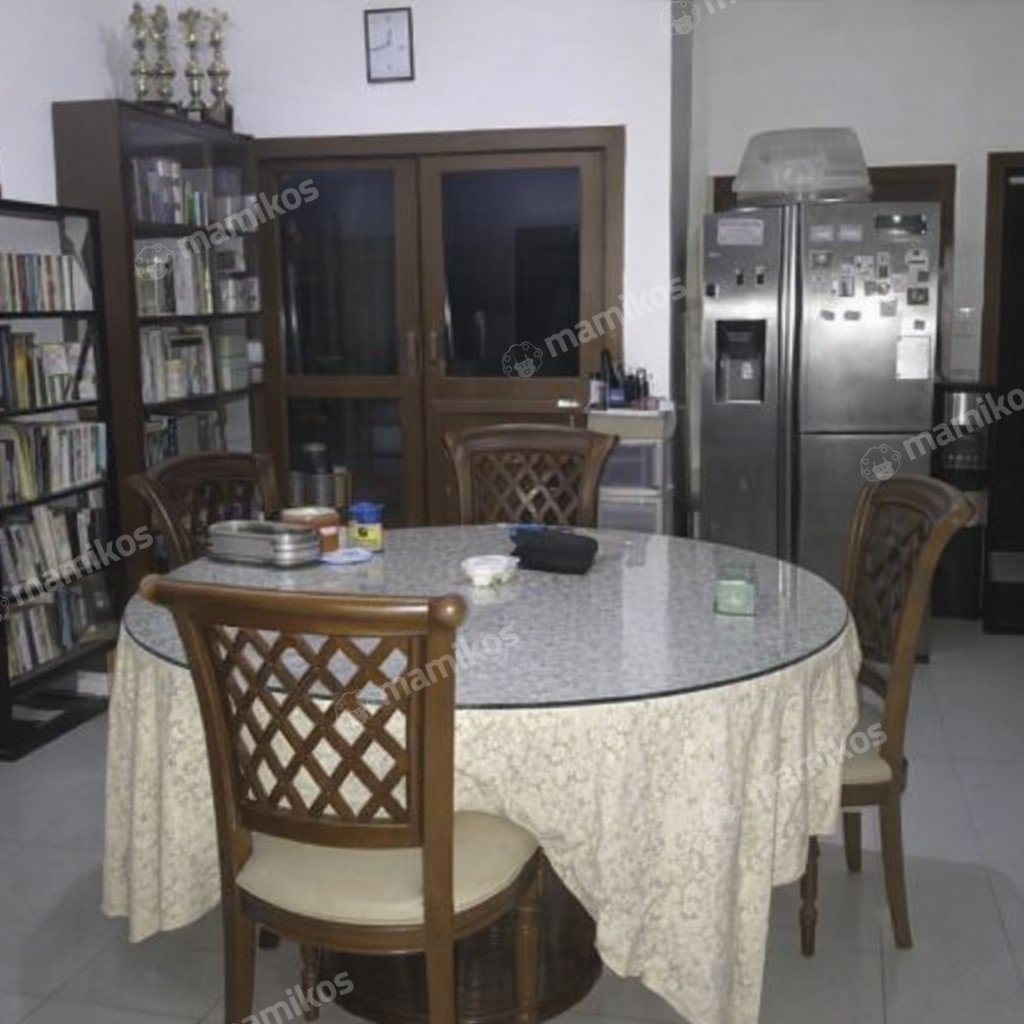 Rumah Sertifikat SHM 7 Kamar Tidur 5 Kamar Mandi Kebayoran Baru Jakarta Selatan - Photo 4