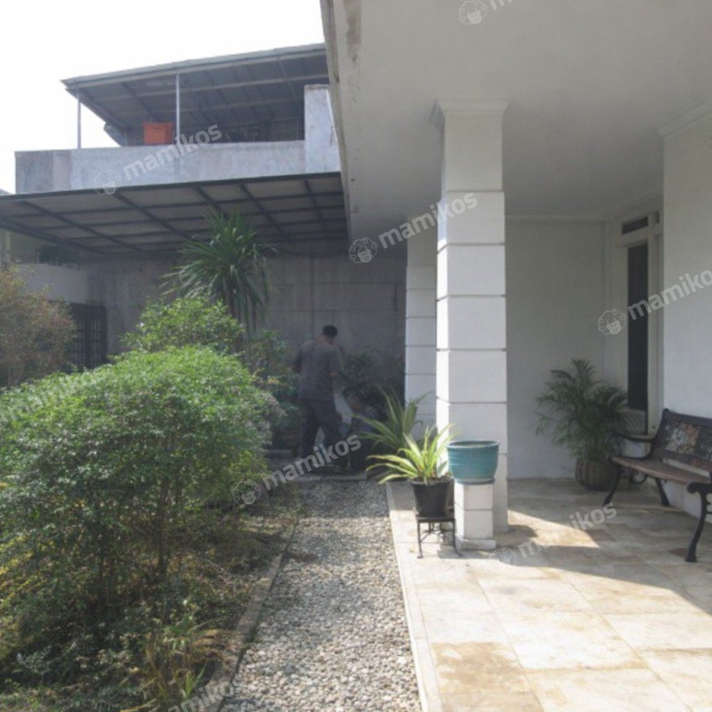 Rumah Sertifikat SHM 1 Kamar Tidur 1 Kamar Mandi Kebon Jeruk Jakarta Barat - Photo 3