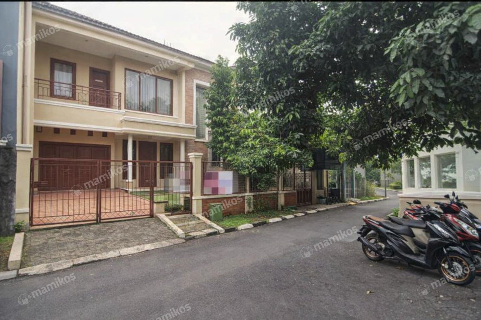 Rumah Sertifikat SHM 3 Kamar Tidur 3 Kamar Mandi Citra Grand Jakarta Timur