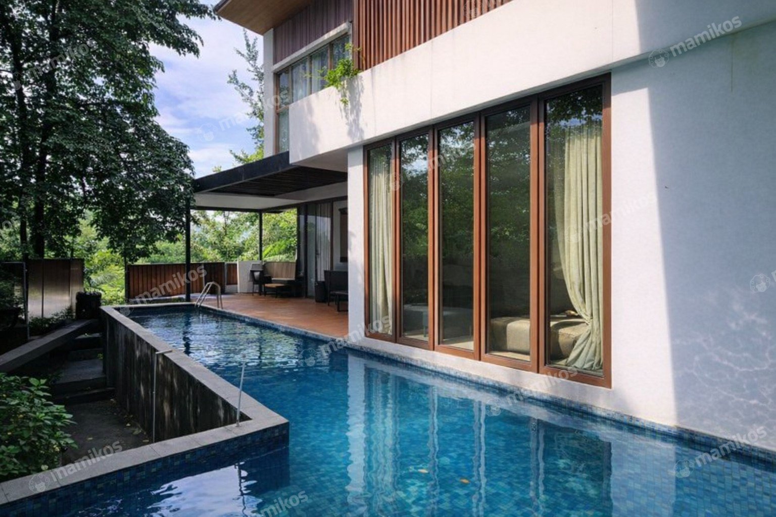 Rumah Sertifikat SHM 5 Kamar Tidur 4 Kamar Mandi Simprug Jakarta Selatan