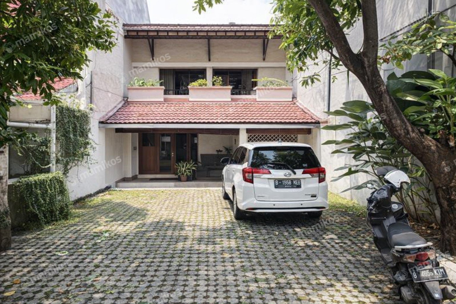 Rumah Sertifikat SHM 5 Kamar Tidur 5 Kamar Mandi Tanjung Duren Jakarta Barat