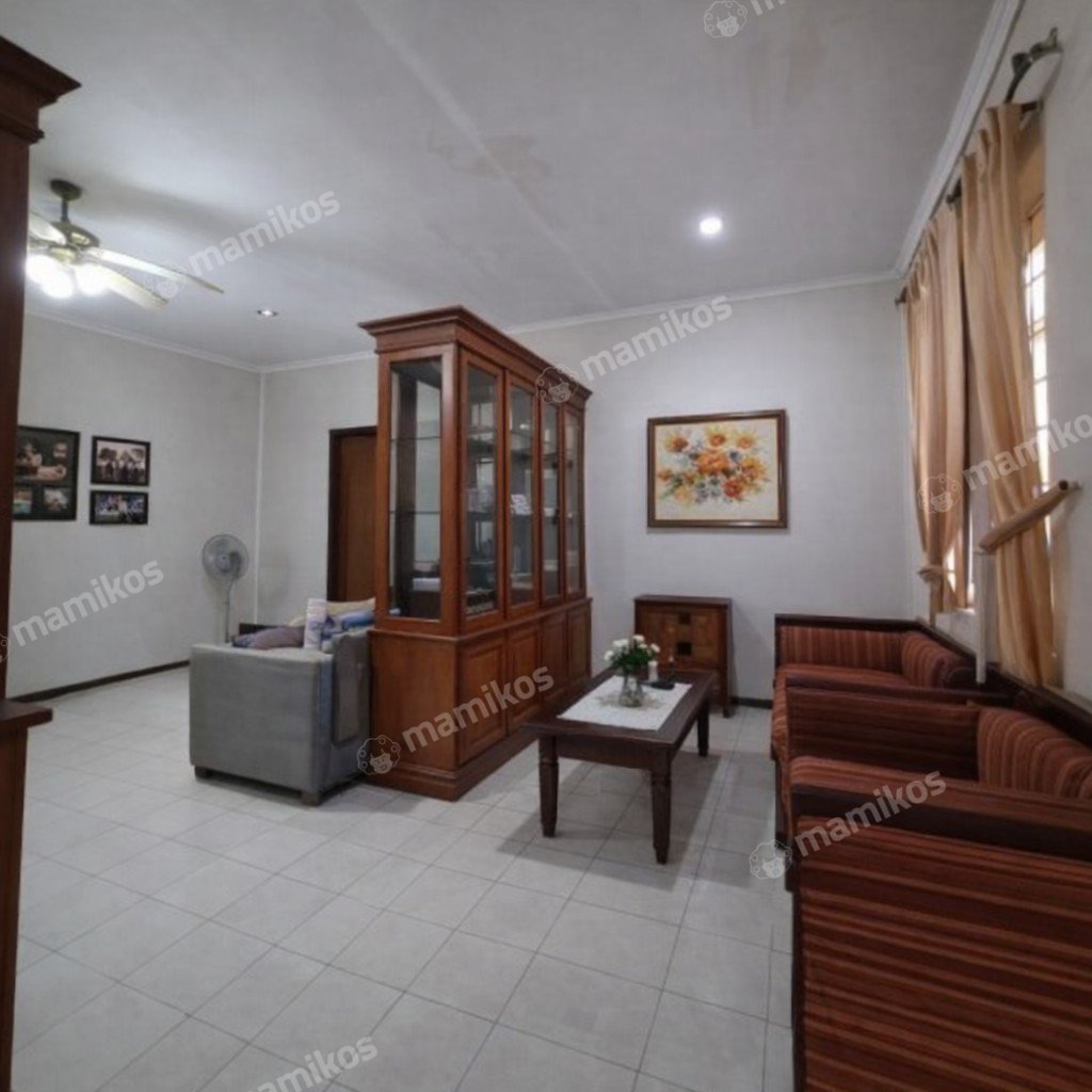 Rumah Sertifikat SHM 3 Kamar Tidur 2 Kamar Mandi Jatiwaringin Jakarta Timur - Photo 3