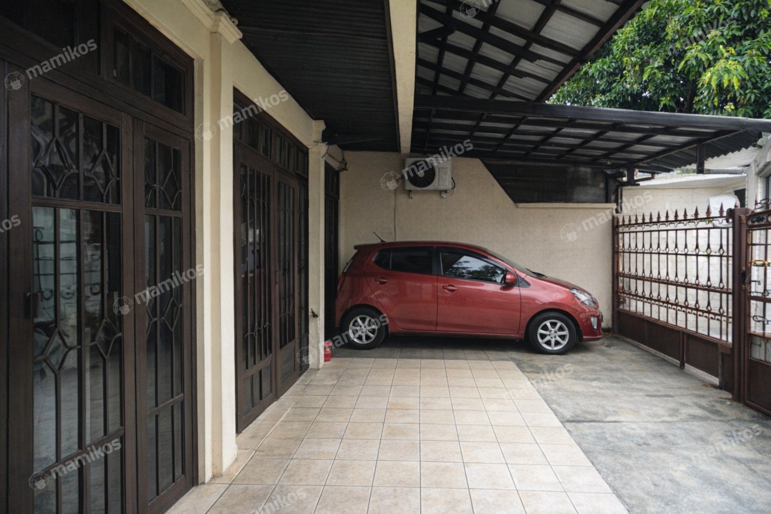 Rumah Sertifikat SHM 3 Kamar Tidur 3 Kamar Mandi Kebon Jeruk Jakarta Barat - Photo 5