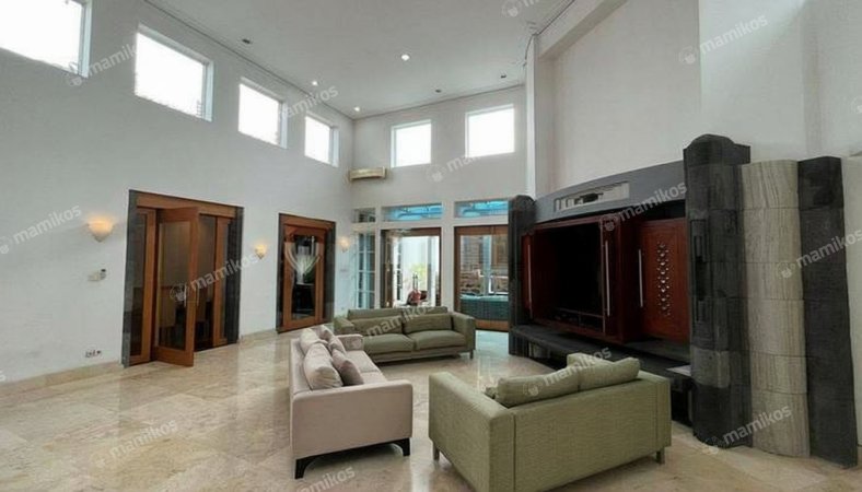Rumah 4KT 4KM Menteng Jakarta Pusat