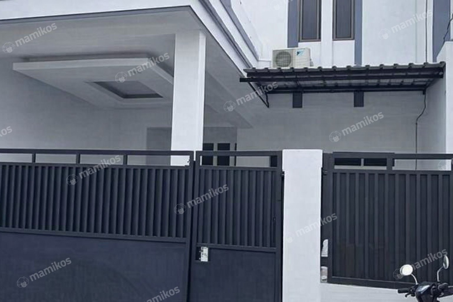 Rumah Sertifikat SHM 5 Kamar Tidur 3 Kamar Mandi Kebon Jeruk Jakarta Barat
