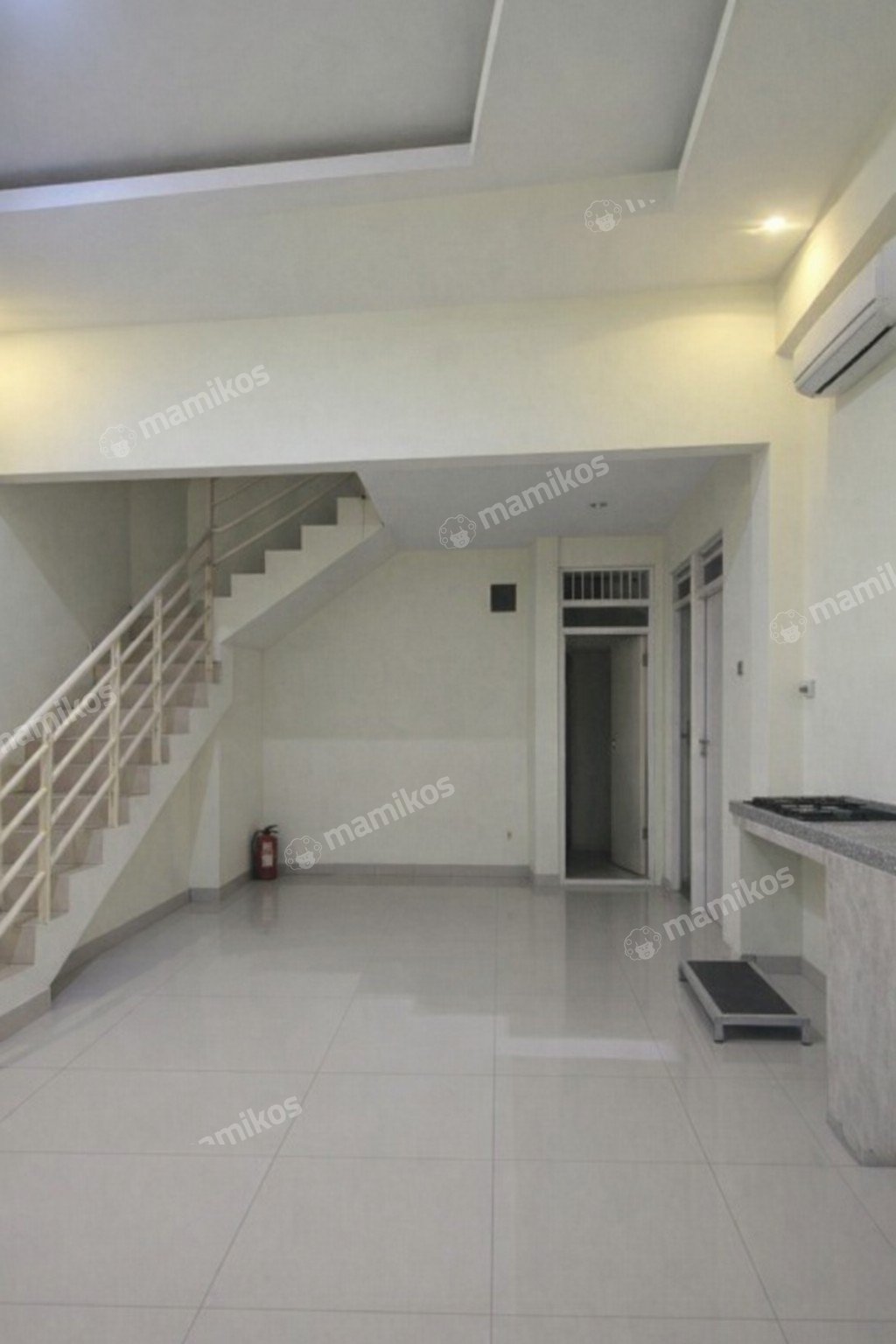 Rumah Sertifikat SHM 5 Kamar Tidur 4 Kamar Mandi Cakung Jakarta Timur - Photo 2