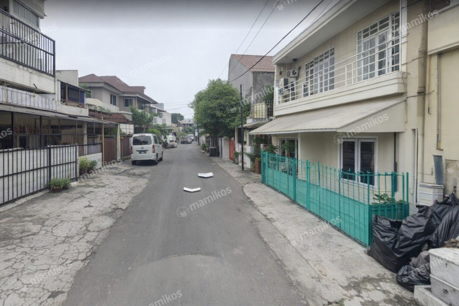 Rumah Sertifikat SHM 3 Kamar Tidur 2 Kamar Mandi Tanjung Duren Jakarta Barat - Photo 3