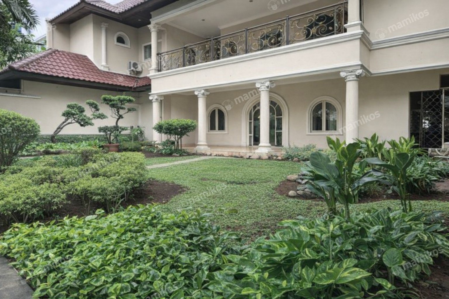 Rumah Sertifikat SHM 4 Kamar Tidur 4 Kamar Mandi Kemang Jakarta Selatan