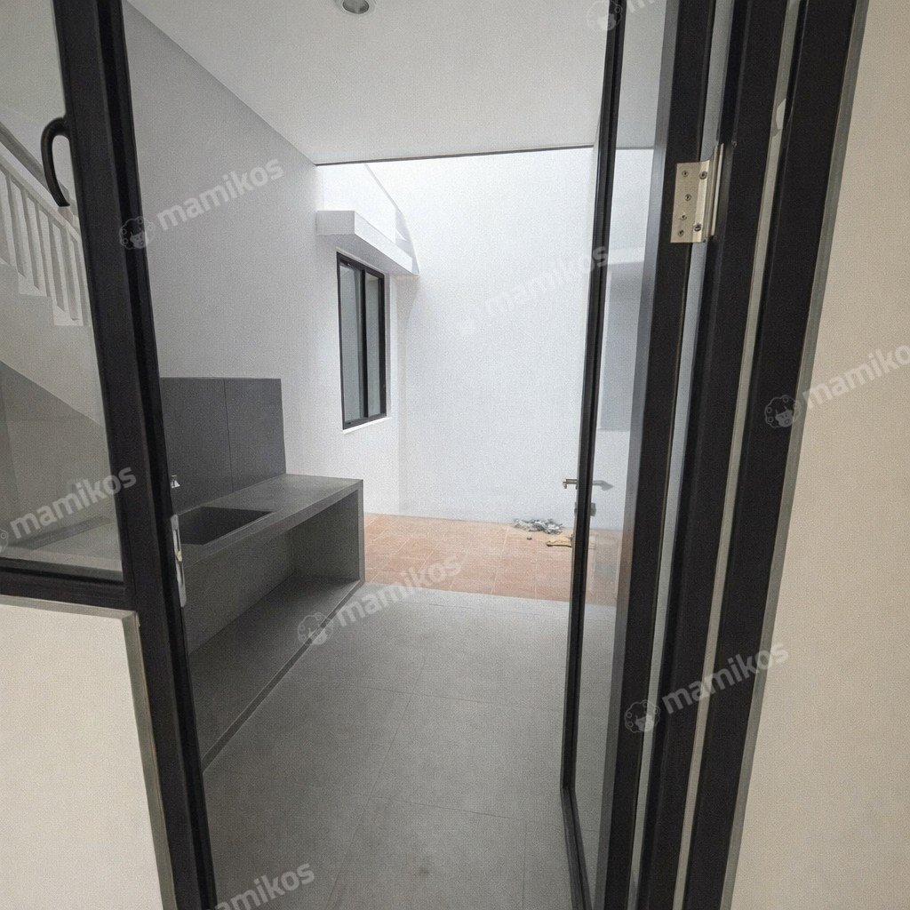 Rumah Baru Sertifikat HGB 3 Kamar Tidur Citra Grand Jakarta Timur - Photo 3