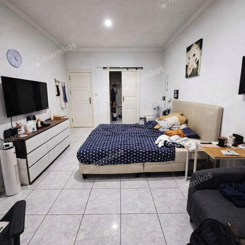 Rumah Sertifikat SHM 4 Kamar Tidur 2 Kamar Mandi Permata Buana Jakarta Barat - Photo 3