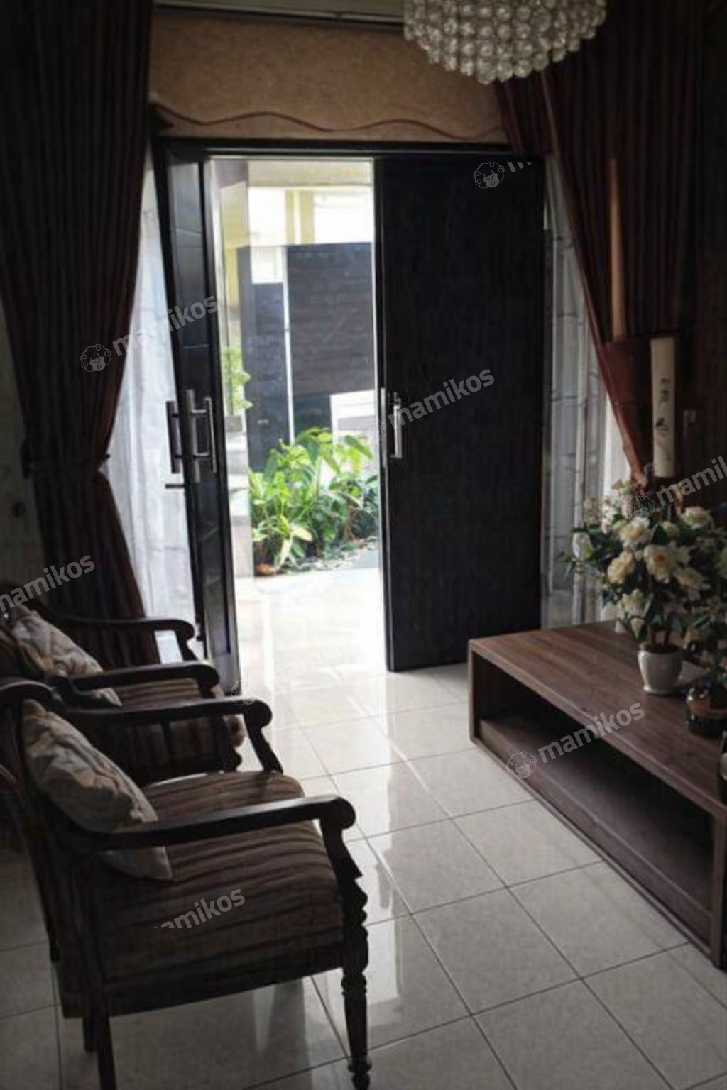 Rumah Sertifikat SHM 3 Kamar Tidur 3 Kamar Mandi Cibubur Jakarta Timur - Photo 2