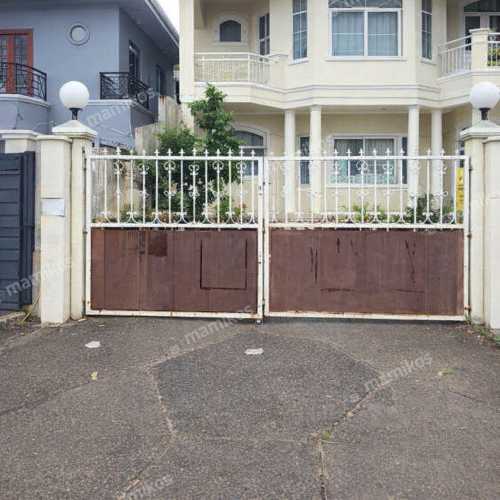 Rumah Sertifikat SHM 5 Kamar Tidur 4 Kamar Mandi Intercon Jakarta Barat - Photo 2