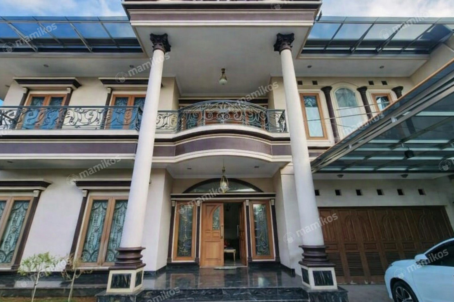 Rumah Sertifikat SHM 5 Kamar Tidur 4 Kamar Mandi Sunter Jakarta Utara