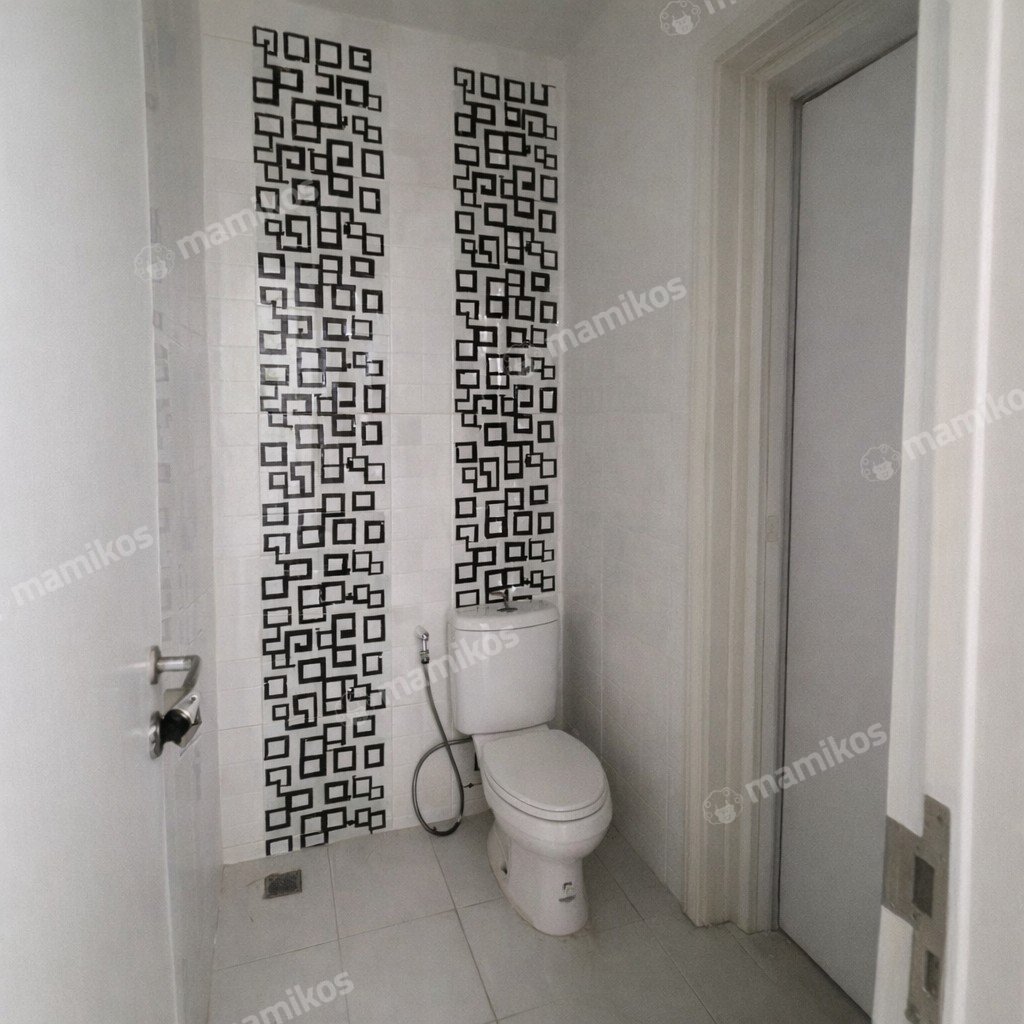 Rumah Sertifikat SHM 5 Kamar Tidur 3 Kamar Mandi Cakung Jakarta Timur - Photo 2